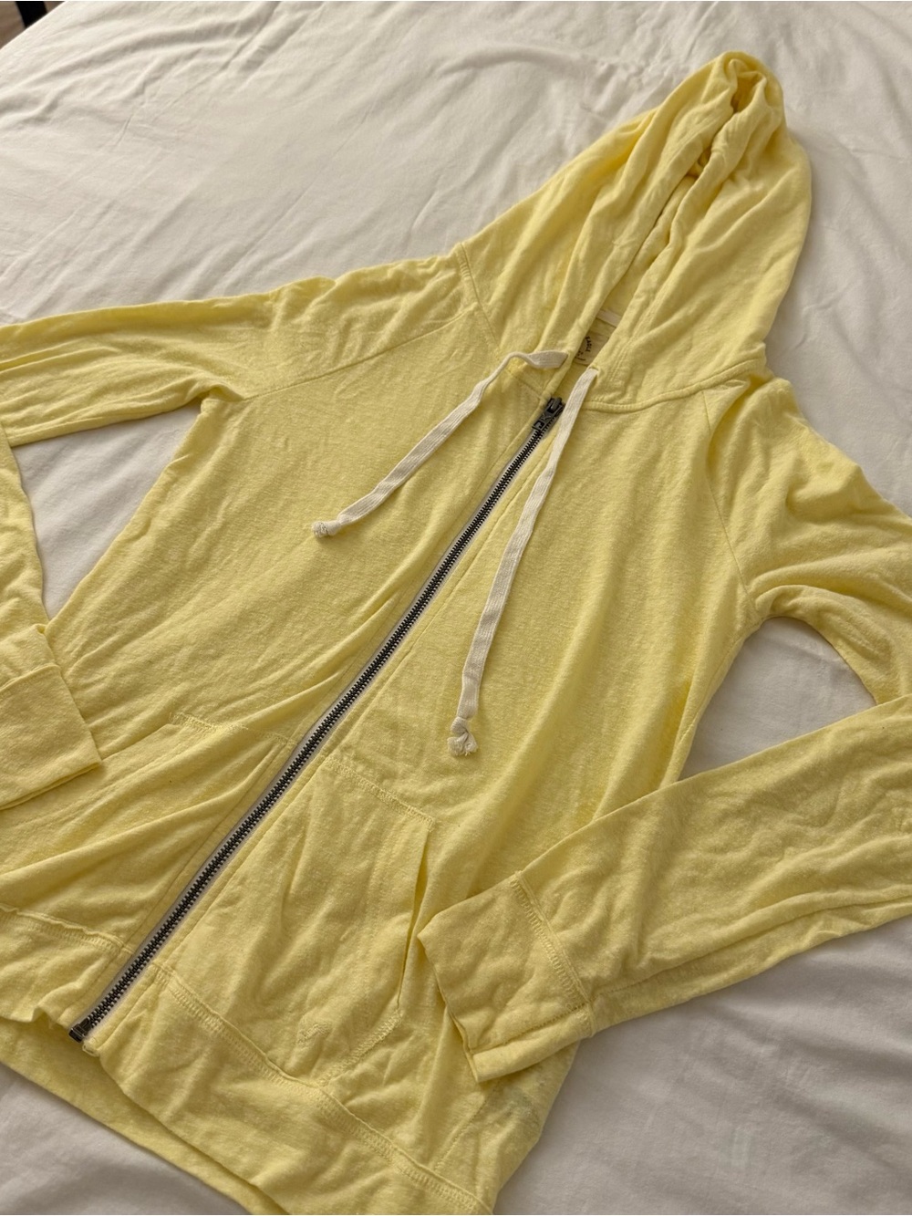Y2K American Eagle Outfitters yellow zip up hoodie in a S